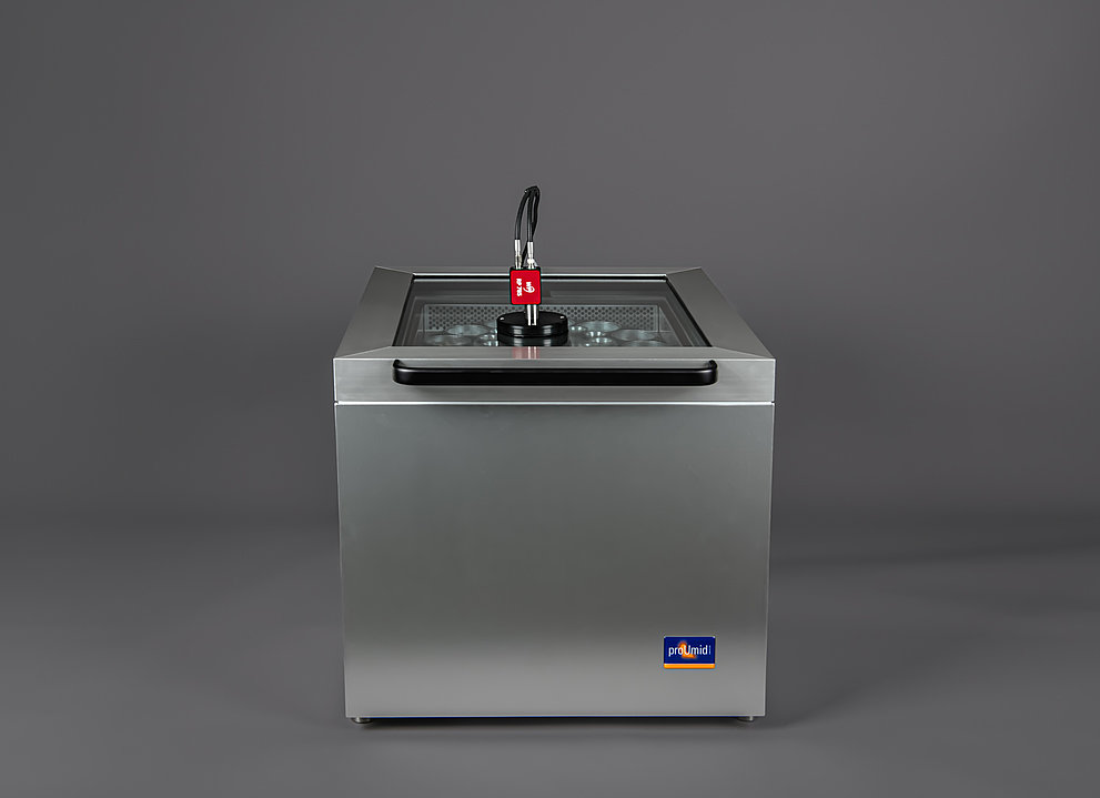 Raman-Spektrometer auf SPS vor grauem Hintergrund